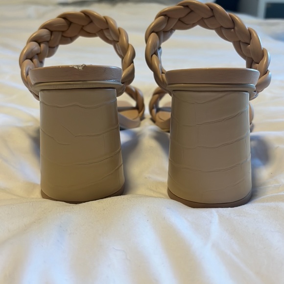 Dolce Vita Nude Pailey Heels 7.5 - Picture 5 of 5